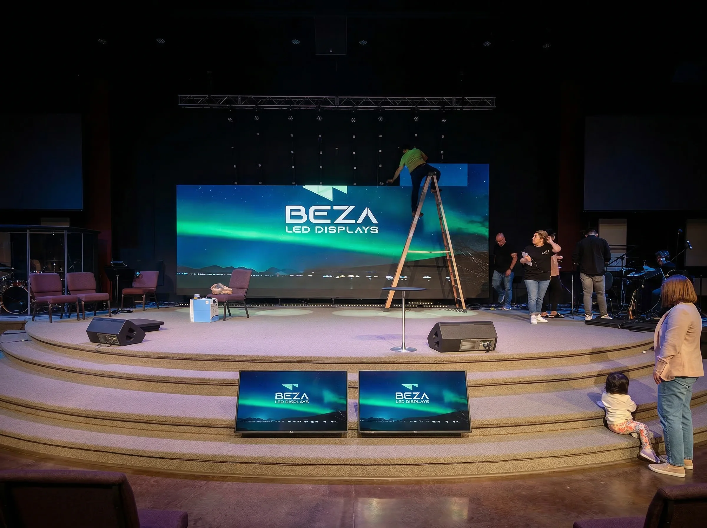 Multi-Screen Setup in Progress